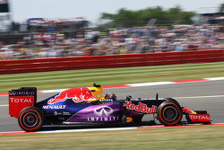 Daniil Kvyat, Red Bull Racing RB11