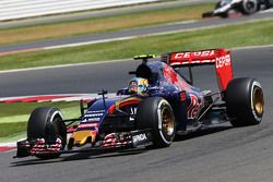 Carlos Sainz Jr., Scuderia Toro Rosso STR10