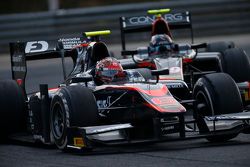 Nobuharu Matsushita, ART Grand Prix lidera Robert Visoiu, Rapax