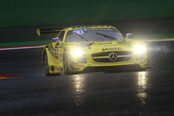 Mercedes SLS AMG GT3 команды GT Russian Team: Алексей Карачев, Кристоф Бушю