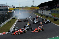 Départ : Sebastian Vettel, Ferrari mène