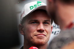 Nico Hulkenberg, Sahara Force India F1, avec les médias