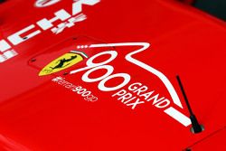El Ferrari SF15-T celebrando  900 Grand Prix para el equipo