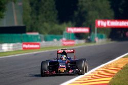 Carlos Sainz Jr., Scuderia Toro Rosso STR10