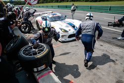 #33 Riley Motorsports SRT Viper GT3-R: Ben Keating, Jeroen Bleekemolen