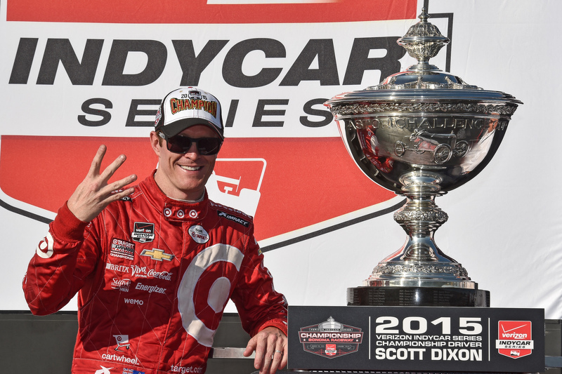 Race winner and series champion Scott Dixon, Chip Ganassi Racing Chevrolet