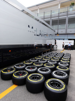 Шины Pirelli для команды McLaren