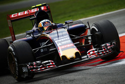 Карлос Сайнс мл., Scuderia Toro Rosso STR10