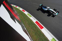 Льюис Хэмилтон, Mercedes AMG F1 W06
