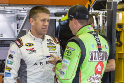 Carl Edwards, Joe Gibbs Racing Toyota and Kyle Busch, Joe Gibbs Racing Toyota