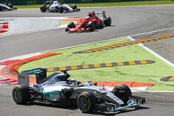 Льюис Хэмилтон, Mercedes AMG F1 W06