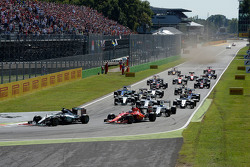 El inicio: Lewis Hamilton, Mercedes AMG F1 W06