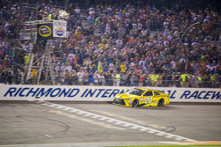 Race winner Matt Kenseth, Joe Gibbs Racing Toyota