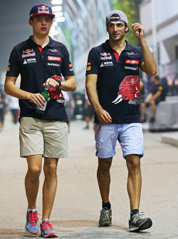 Max Verstappen, Scuderia Toro Rosso, mit Carlos Sainz Jr, Scuderia Toro Rosso