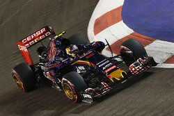 Carlos Sainz Jr., Scuderia Toro Rosso STR10