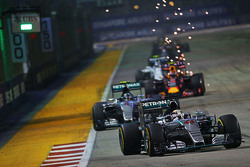 Льюїс Хемілтон, Mercedes AMG F1 W06