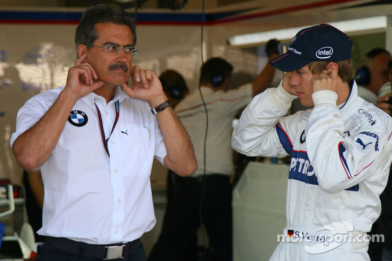 Sebastian Vettel mit BMW-Sportchef Mario Theissen