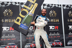 Polesitter Stefano Comini, SEAT Leon, Target Competition