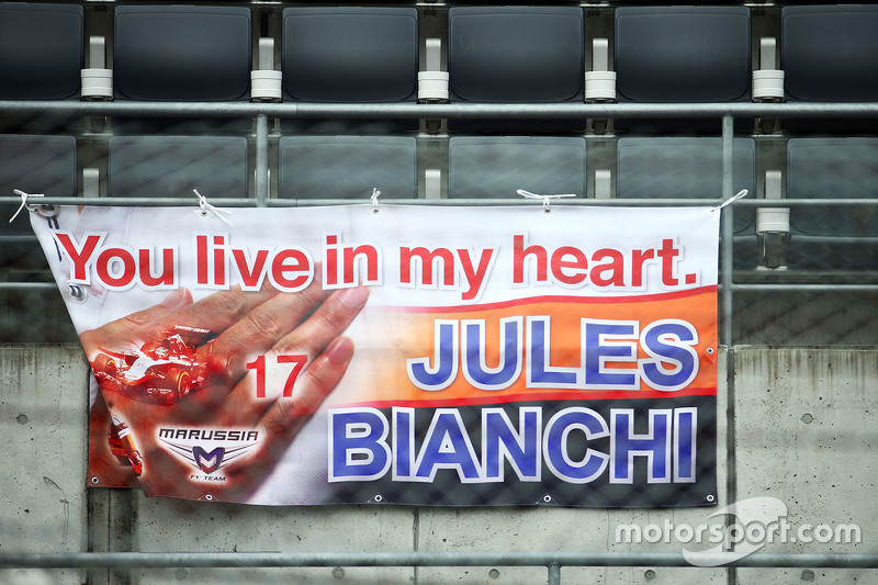 Poster in Gedenken an Jules Bianchi