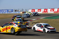 Sébastien Loeb, Citroën C-Elysée WTCC, Citroën World Touring Car team