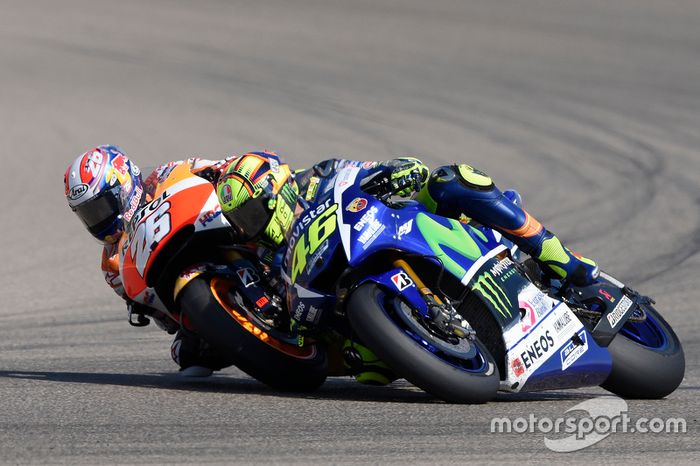 Rossi y Pedrosa mantuvieron un bonito duelo en Aragón 2015