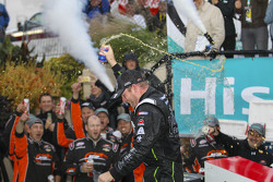 Winner Regan Smith, JR Motorsports Chevrolet