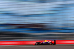 Даниил Квят, Red Bull Racing RB11
