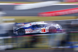 #2 丰田车队 丰田TS040 Hybrid:亚历山大·伍尔兹、斯蒂芬·萨拉赞、麦克·康维