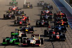 Arthur Pic, Campos Racing lidera a Richie Stanaway, Status Grand Prix