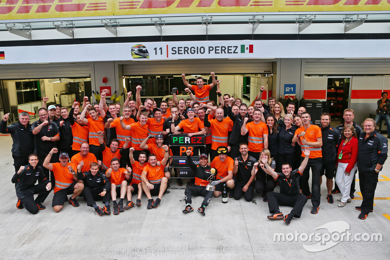 Sergio Pérez, Sahara Force India F1 celebra su tercera posición con el equipo