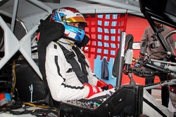 Виталий Петров за рулем Peugeot 208 Supercar