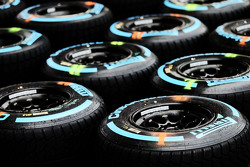 Pirelli regenbanden