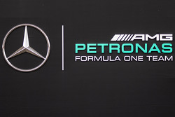 Логотип Mercedes AMG F1