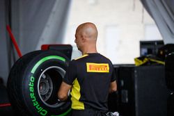 Pirelli tyre engineer