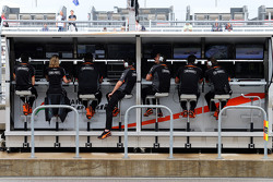Muret des stands de l'équipe Force India