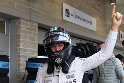Ganador de la pole Nico Rosberg, Mercedes AMG F1