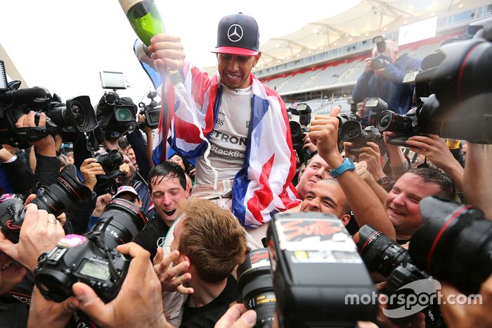 Lewis Hamilton, Mercedes AMG F1 Team celebra su tercer título mundial.