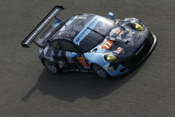 #77 Dempsey Proton Competition Porsche 911 RSR: Патрик Демпси, Патрик Лонг, Марко Зеефрид