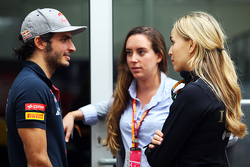 Carlos Sainz Jr., Scuderia Toro Rosso con Carmen Jordá, Lotus F1