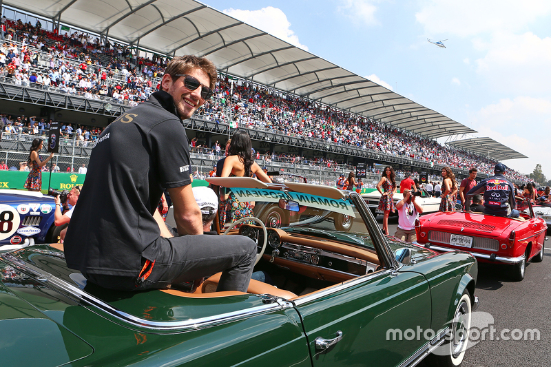 Romain Grosjean, Lotus F1 Team on the drivers parade.