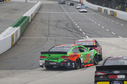 David Gilliland, Front Row Motorsports Ford; Danica Patrick, Stewart-Haas Racing Chevrolet