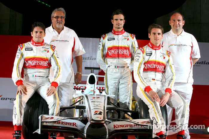 Giancarlo Fisichella, Vijay Mallya, Adrian Sutil, Vitantonio Liuzzi y Dr Colin Kolles, Force India F1 Team Manager