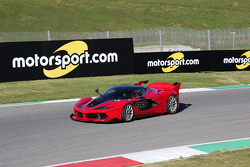 Программа Ferrari FXX - Ferrari FXX K во время гонки