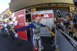 Победитель и чемпион мира в классе MotoGP 2015 года - Хорхе Лоренсо, Yamaha Factory Racing