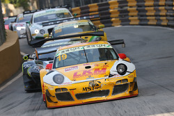 Earl Bamber, LKM Racing Porsche 997 GT3R