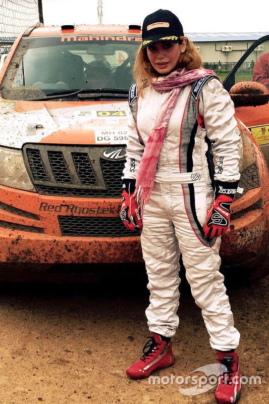 Laleh Seddigh, Mahindra Super XUV500