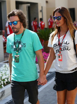 Fernando Alonso, McLaren con la fidanzata Lara Alvarez