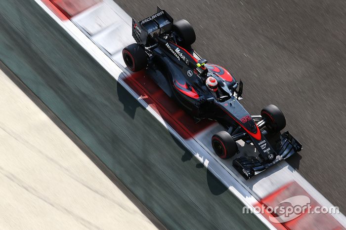 McLaren MP4-30 (2015)