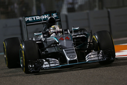 Льюис Хэмилтон, Mercedes AMG F1 W06
