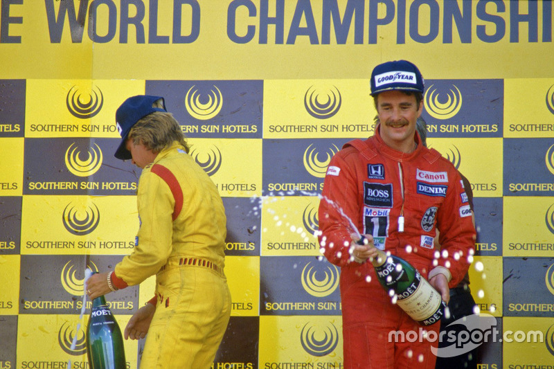 Juara balapan Nigel Mansell, Williams, peringkat kedua Keke Rosberg, Williams